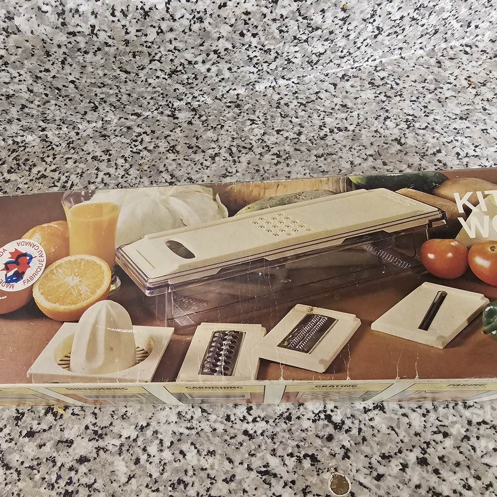 Multifunctional Kitchen Tool Set - Cream